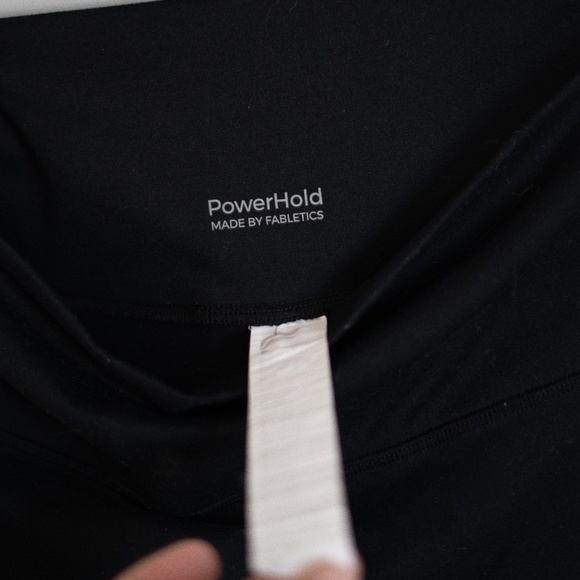 Fabletics powerhold leggings with mesh - Picture 2 of 5